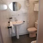 Logis Hotel- Restaurant La Renaissance ホテル バカラ