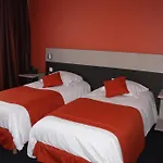 Logis Hotel- Restaurant La Renaissance 3* バカラ