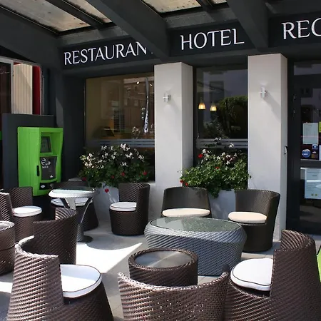 Hotel Logis Hotel- Restaurant La Renaissance 3*