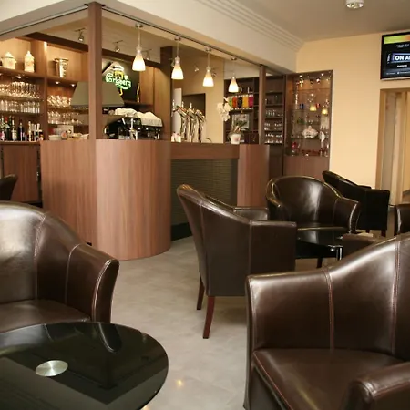 La Renaissance 3*