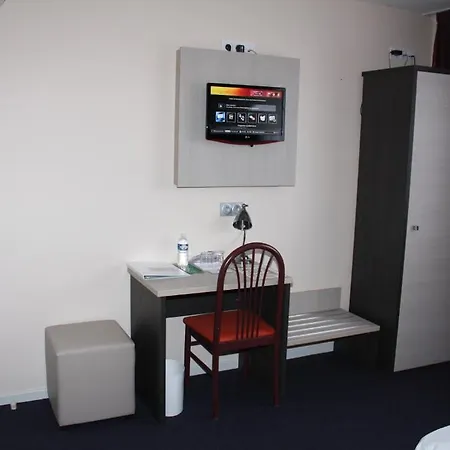 Hotel Logis Hotel- Restaurant La Renaissance 3*