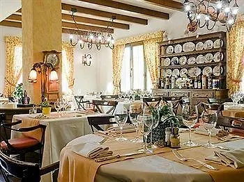Logis Hotel- Restaurant La Renaissance