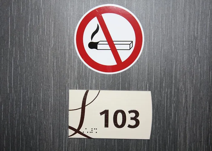 Logis Hotel- Restaurant La Renaissance 3*