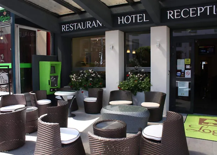 Logis Hotel- Restaurant La Renaissance 3* 巴卡拉