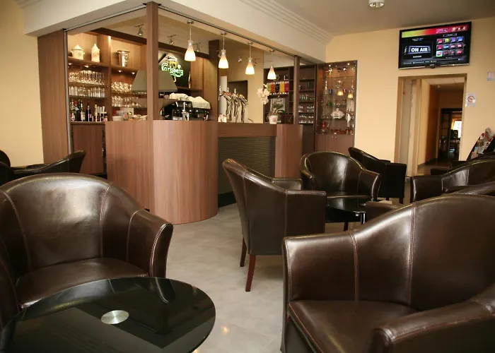 Logis Hotel- Restaurant La Renaissance 3*