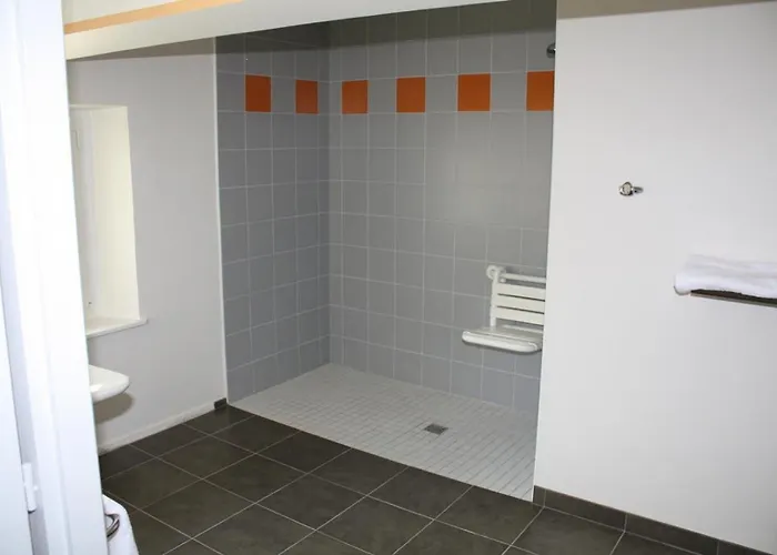 Logis Hotel- Restaurant La Renaissance 酒店 3*